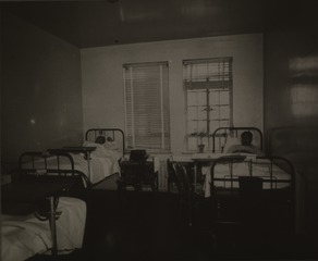 Indian Sanitorium, Albuquerque, New Mexico: Three-bed ward on Men's floor