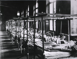 Base Hospital No. 1. Vichy, France: Fracture Ward