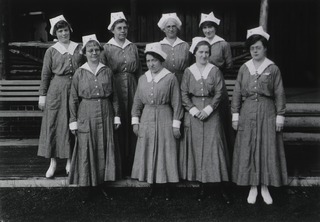 U.S. Army. Base Hospital No.33, Portsmouth, England: Group of Nurses