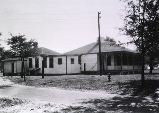 U.S. Army. Station Hospital, Fort Barrancas, Fla: Exterior view- Stewards Quarters