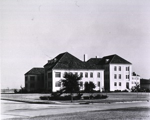 U.S. Army Post Hospital, Barksdale Field, Louisiana: Side view of main building
