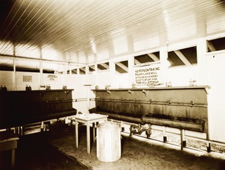 U.S. Army. Medical Dept. Station No.1, Quarry Heights, Canal Zone: Interior view- Prophylaxis Station