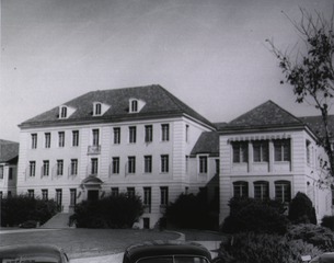 U.S. Air Force. Hospital, Barksdale AFB, Shreveport, La: Front view