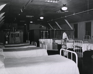 U.S. Air Force. Hospital, McChord Air Force Base, Tacoma, Wash: Interior view- Crash Ward