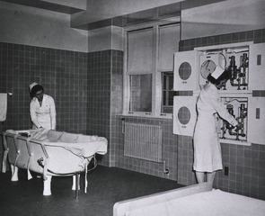 George Washington University Hospital, Washington, D.C: Hydrotherapy Tub