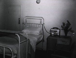 Hospital - Australia (Unidentified): Interior view of private room in patients wing