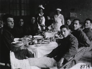 U.S. American National Red Cross Hospital No.1, Paris, France: Wounded soldiers enjoying Thanksgiving Dinner