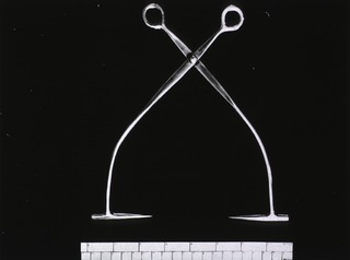 U.S. American National Red Cross Hospital No.2, Paris, France: Ice tongs used for traction