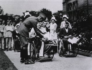U.S. American National Red Cross Hospital No.4, Liverpool, England: Wounded Soldiers in wheelchairs