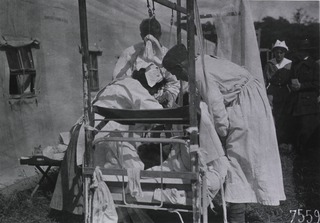 U.S. American National Red Cross Hospital No.5, Paris, France: Preparing patients for Sun Cure