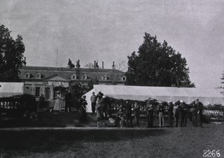 U.S. American National Red Cross Naval Hospital, Bordeaux, France: General view with a group of patients in front