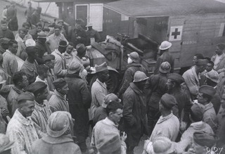 U.S. American National Red Cross Hospital No.5, Paris, France: Arrival of Wounded