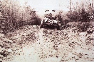 Ambulances- Horsedrawn: General view (note inflated rubber tires)