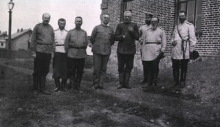 [Chief Medical Inspector Garbatsumtch of the Russian Field Armies and staff in Gungalin]
