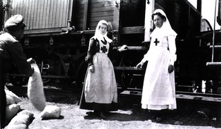 [Nursing sisters attached to a railroad train, Station 83]