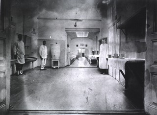 [A ward in Military Hospital No. 1]