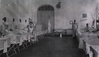 [A ward in a German Red Cross Hospital, Harbin]