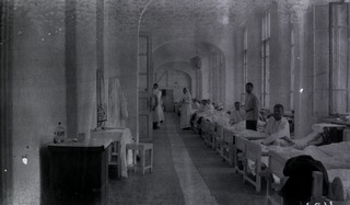 [A ward in the Kinishenski Red Cross Hospital, Harbin]