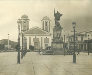 [Church and statue of Columbus at Mayaguez, Puerto Rico]
