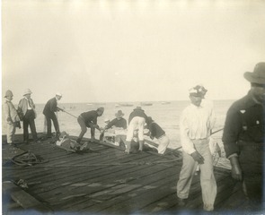 [Loading sick in boats for H.S. Relief from Hsp'l. at Arroya, Puerto Rico, Col. N. Senn and Genl. Terry to extreme right]