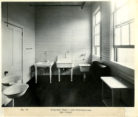 [Surgeons' Wash and Dressing Room, Eye Clinic]