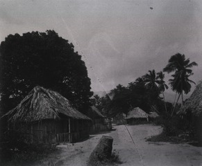 Street in Siboney showing native huts