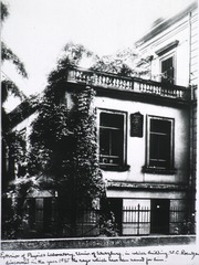 [Exterior view of Röntgen Laboratory Building]