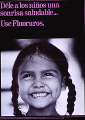 Déle a los niños una sonrisa saludable--: use fluoruros
