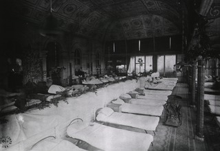 [U.S. Army. Base Hospital No. 5, Boulogne, France]: [Interior view of Ward No. 4]