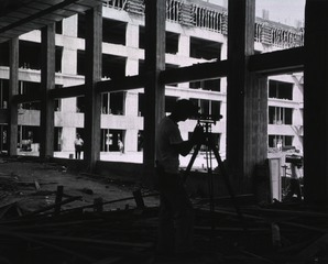 [Construction of the Clinical Center]