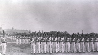 [West Point (?) cadets marching on Lee Parade at the Jamestown Exposition, Sewells Point, Hampton Roads, Va.]