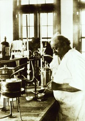 [Technician working with a chemical in a dish, New Orleans, La.]