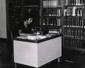 [Researcher in the HMD reading room]