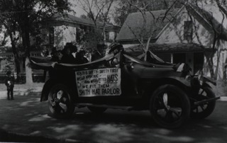 [Wilson County Sanitation Day Parade, Fredonia, Kansas, Oct. 5, 1915]