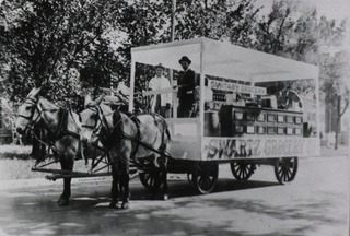 [Wilson County Sanitation Day Parade, Fredonia, Kansas, Oct. 5, 1915]