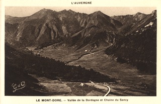 Le Mont-Dore  Valee de la Dordogne et Chaine du Sancy