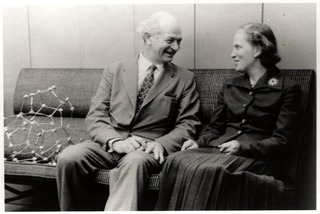 Linus Pauling with Dorothy Hodgkin