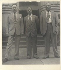 Charles Drew in front of Egyptian(?) building with Drs. Smith and Ross