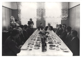 Joshua Lederberg and the rest of the Committee on International Security and Arms Control (CISAC) delegation eating dinner in Moscow