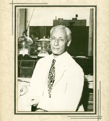 Michael Heidelberger in his Columbia University College of Physicians and Surgeons office