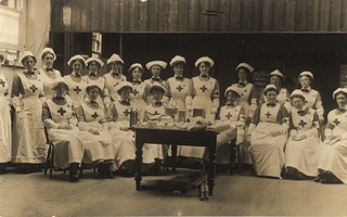 [Group photo of Red Cross nurses]