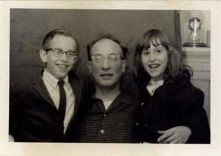 Louis Sokoloff with his children Kenneth and Ann Sokoloff