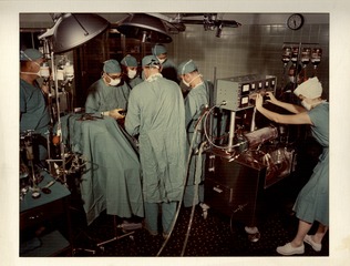 Michael DeBakey and surgical team at work
