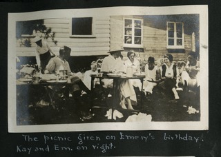 Leek Island Military Hospital: the picnic given on Emery's birthday : Kay and Em. on right